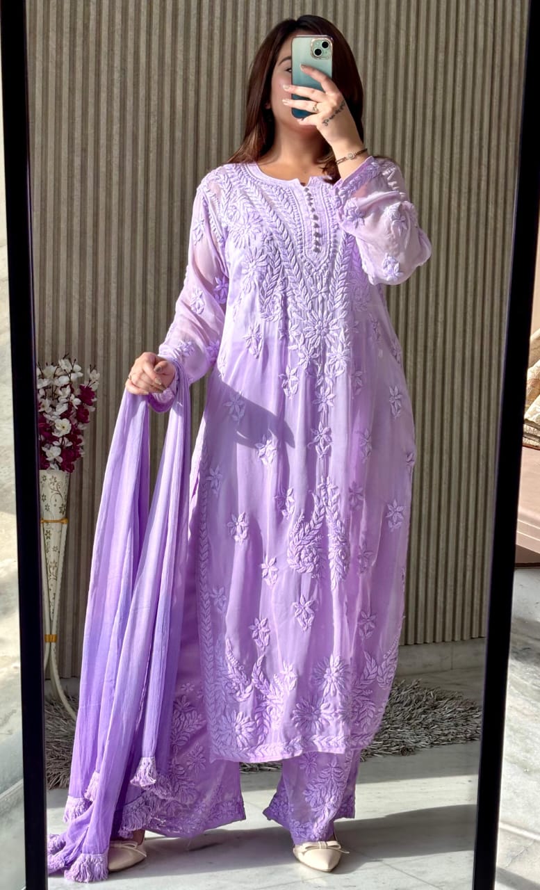 Lucknowi Chikankari Kurti hand embroidery Awadhkar